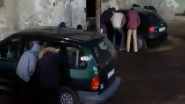 Esmer genç gece gizli porno kedi