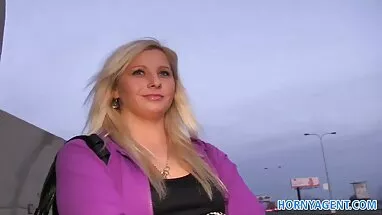 garip küçük kolej tuvalet gizli çekim kedi, zafer için hazır