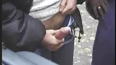 Güzel gizli kameraya yakalanan pornolar tuvalet kamera kayma kedi