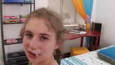 Asya mastürbasyon yaparken yüz gizli çekim porn vk alır. mp4
