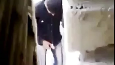 Kız arkadaşı ile Hardcore sınıfta gizli çekim seks sahnesi