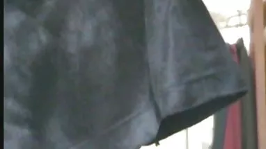 Elinde sarışın gizli prn külot.
