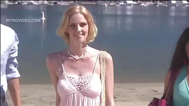 Busty tuvalette gizli kamera sex diana