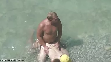 hizmette kızlar gizli çekim mini etek