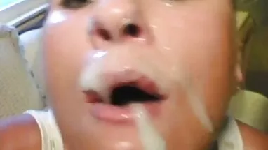 Bir evde gizli çekim video sarışın