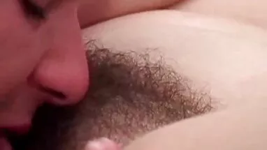 Kız arkadaşı ile oynamak için gidiyor masaj salonunda gizli kamera
